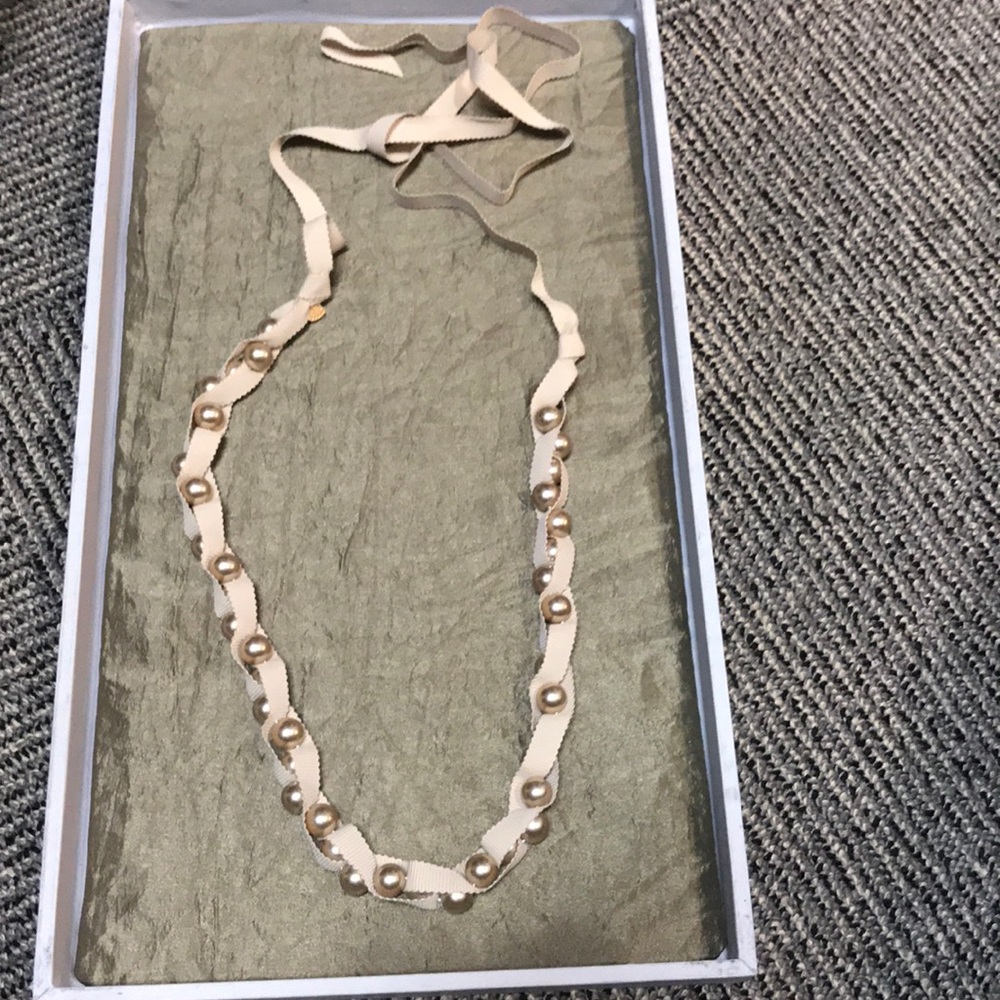 Stella and Dot ribbon and pearls necklace